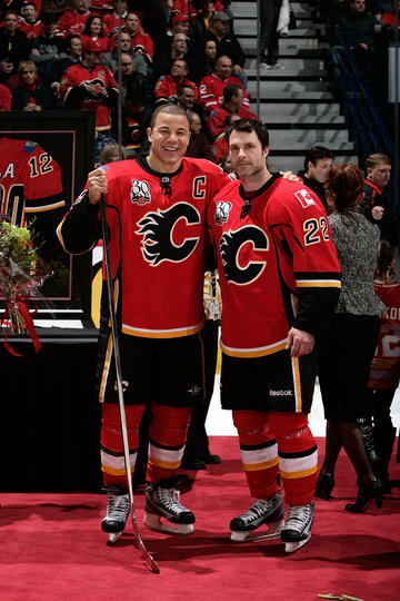 2006 Daymond Langkow Calgary Flames CCM NHL Jersey Size Medium – Rare VNTG